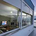 דירה The Penthouse