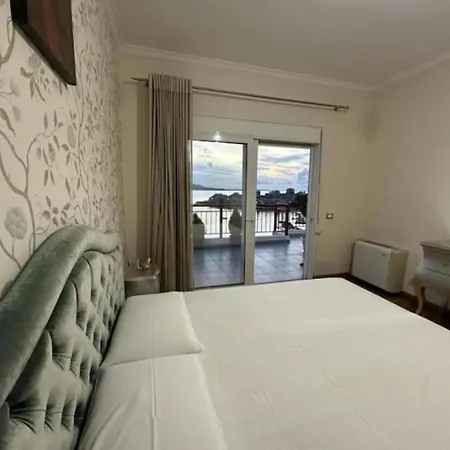 The Penthouse 公寓 Sarandë